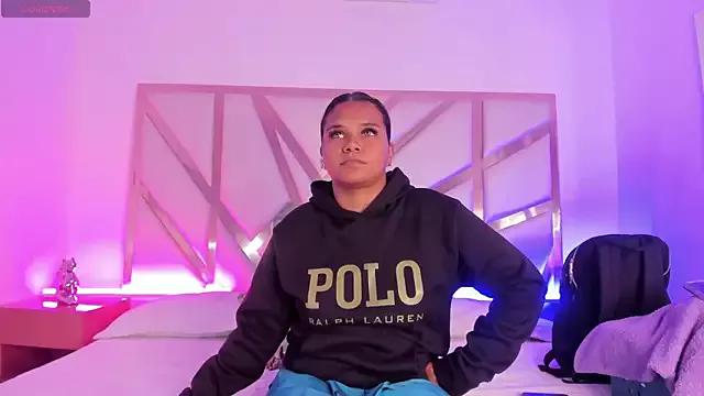 Freechat Carolina_Evanss on StripChat