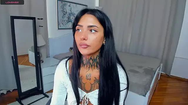 Freechat CharimgSabrina on StripChat