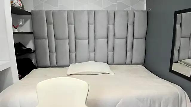 Private Charlot_milf on StripChat