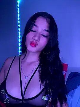 Freechat charlotte_9999 on StripChat
