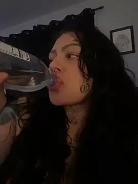 chicanachic13 on StripChat 