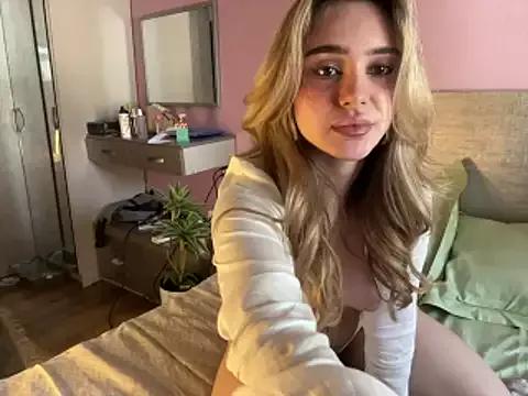 Cute Chloe_Ravens from StripChat Chloe_Ravens from StripChat