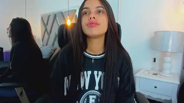 Freechat ChloeHarper_ on StripChat