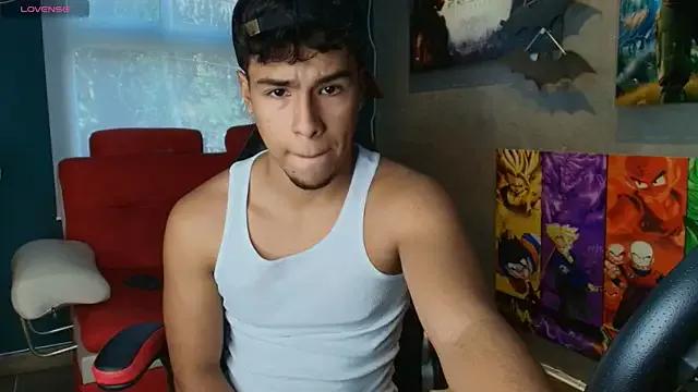 Naked CHR58_ wants you to fuck his body now CHR58_ from StripChat