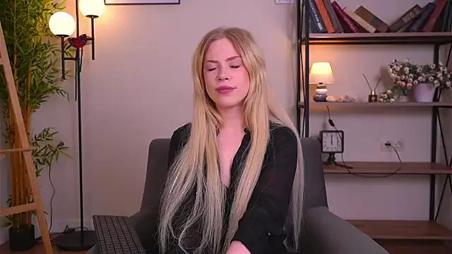 Freechat ChristaBuchann on StripChat