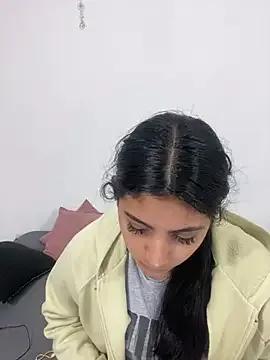 Freechat cloe_small on StripChat