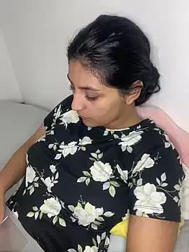 Freechat cloe_small on StripChat