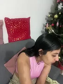 Freechat cloe_small on StripChat