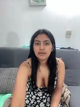 Freechat cloe_small on StripChat