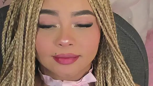 Freechat conny__curly on StripChat