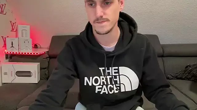 Freechat Cookieboy88 on StripChat