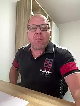 Freechat coupleLatinaLovers on StripChat