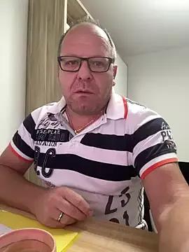 Freechat coupleLatinaLovers on StripChat