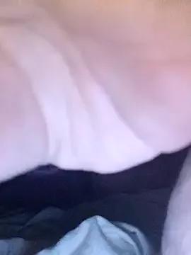 Freechat cutiefeet00 on StripChat