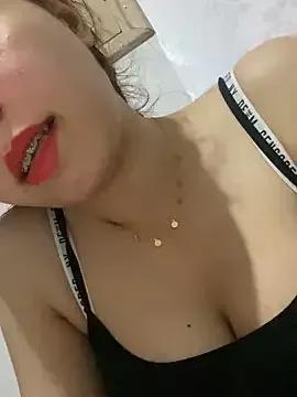 dalo3a_ay on StripChat