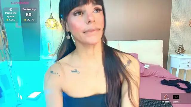 Freechat DannaDooll99 on StripChat