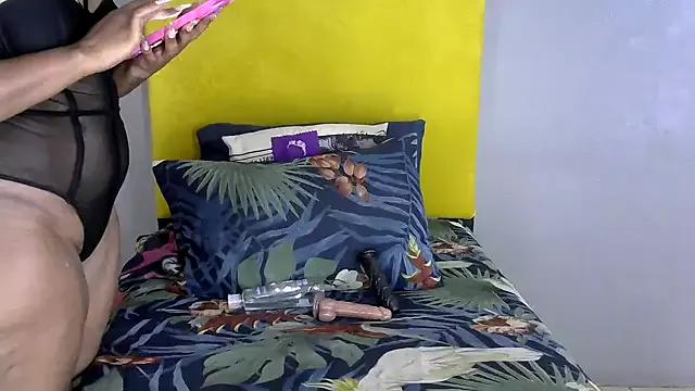 Sweet DARKQUEEN_xXx wants you to fuck their body now DARKQUEEN_xXx from StripChat