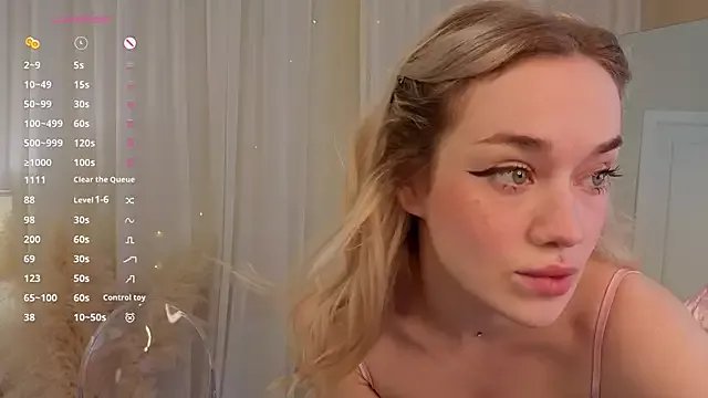 Freechat DiscoPotato on StripChat