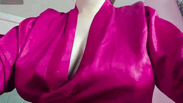 dolly_zoe on StripChat 