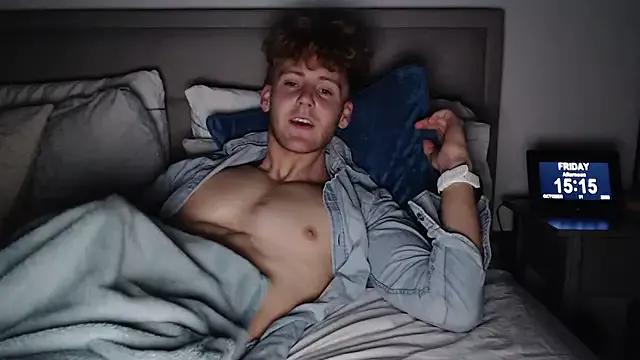 Masturbate to DominantAlex18, he wants to masturbate for you DominantAlex18 from StripChat