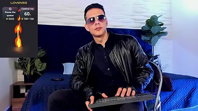 Join hot stripper Dustin_Sonne Dustin_Sonne from StripChat