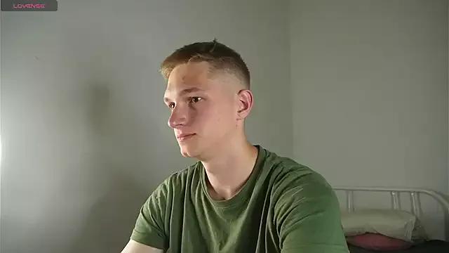 Freechat dustyn_fox on StripChat