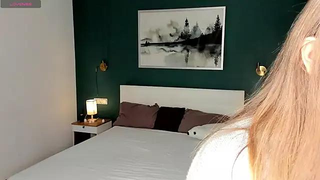 EditaBand from StripChat