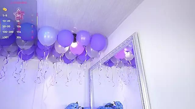 Freechat elasummer on StripChat