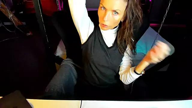 Elizabe_th on StripChat 