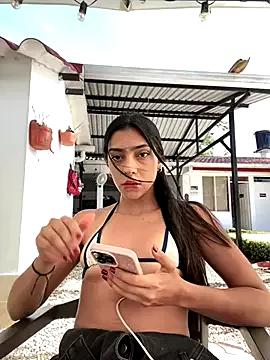 Freechat Ema_azel on StripChat