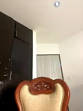 Freechat emilyrojas on StripChat