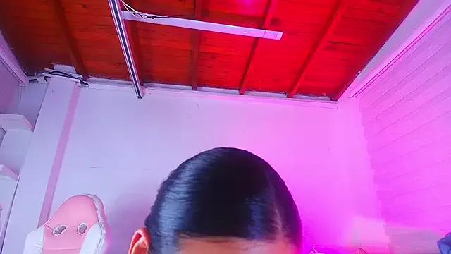 emma_madi on StripChat 