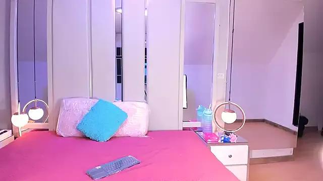 EmmaWilliam1 on StripChat 