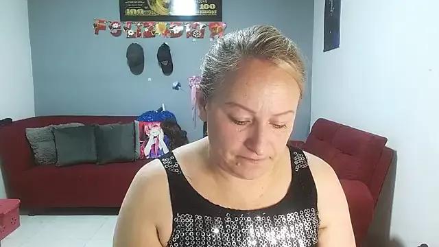 emperabigbootybigass on StripChat
