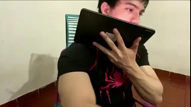 Freechat ErickWalton on StripChat