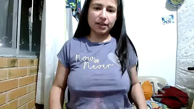 Admire sexy camwhore Escarcha-blue Escarcha-blue from StripChat