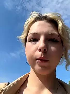 Freechat EveLittleSinner on StripChat