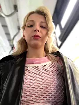 Freechat EveLittleSinner on StripChat