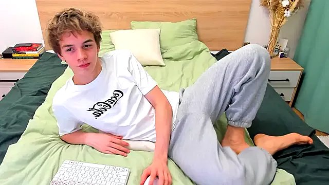 Freechat Fandi_777 on StripChat