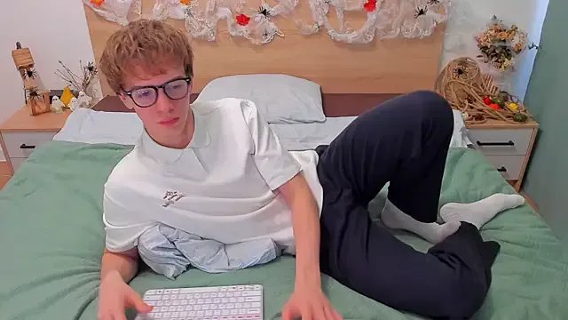 Freechat Fandi_777 on StripChat