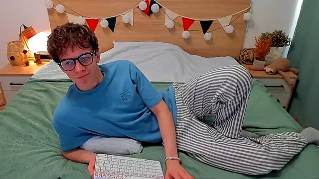 Freechat Fandi_777 on StripChat