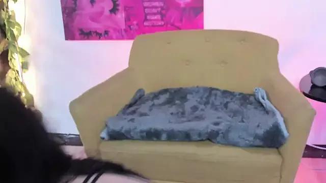 Freechat floraginette on StripChat