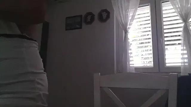 fragrance72 on StripChat