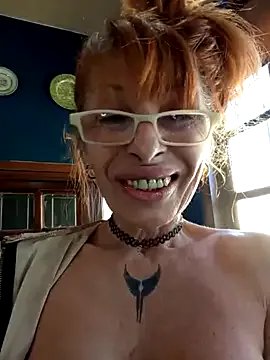 Freechat FrozenWaffle on StripChat