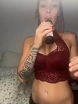 Explore Gardenxrose, she wants to masturbate for you gardenxrose from StripChat