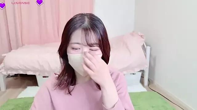 Haru_chiii from StripChat