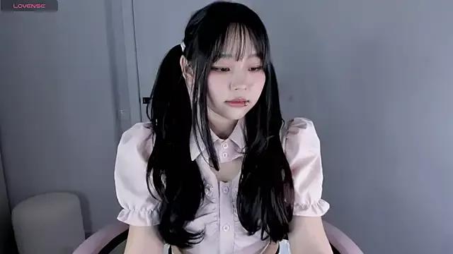 hee_young11 on StripChat 