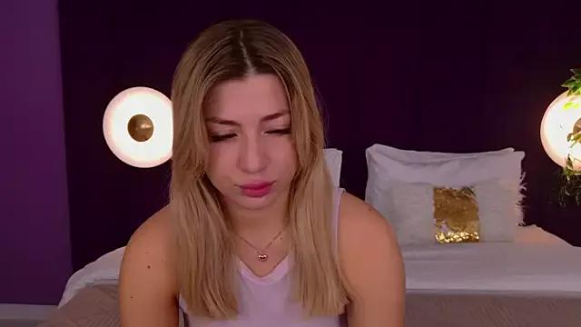 HelenaMorgan on StripChat 