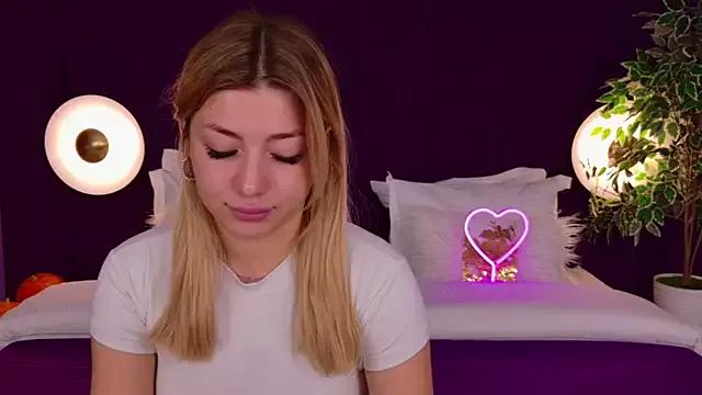 HelenaMorgan on StripChat 