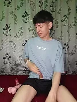 heyy_noah11 from StripChat